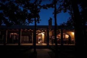 RESTAURANToutside